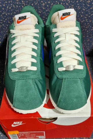 Zapatillas Deportivas Nike Cortez Nylon y Cuero.