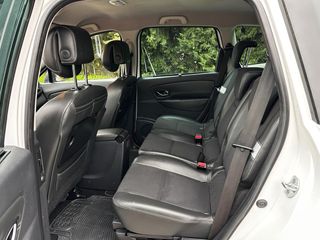 Renault Grand Scenic 2012