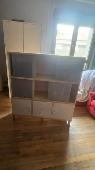 Mueble Almacenaje Blanco y Madera