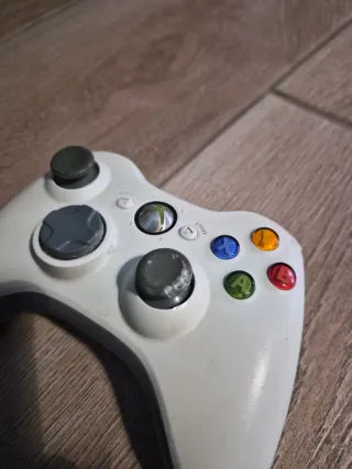 Mando Xbox 360 Original blanco y negro