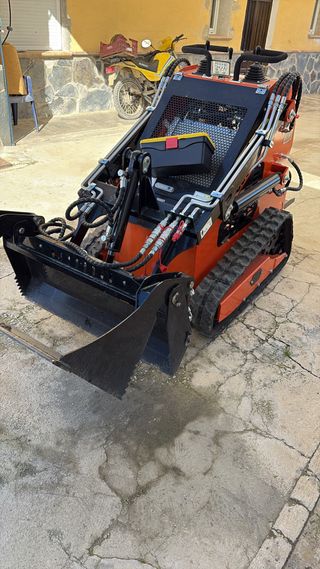 Pala para minicargadora