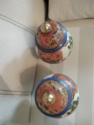 Coppia di vasi cinesi in porcellana