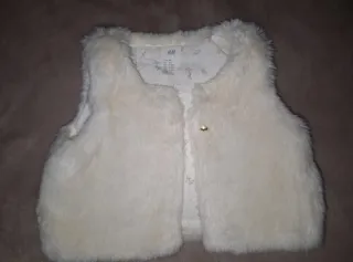 Chaleco pelo blanco bebé 6 meses