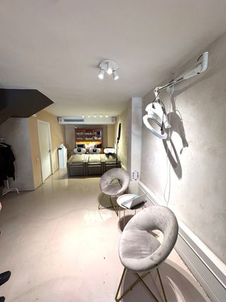 Peluqueria completa en traspaso, en Barcelona