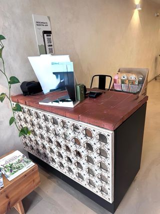 Peluqueria completa en traspaso, en Barcelona