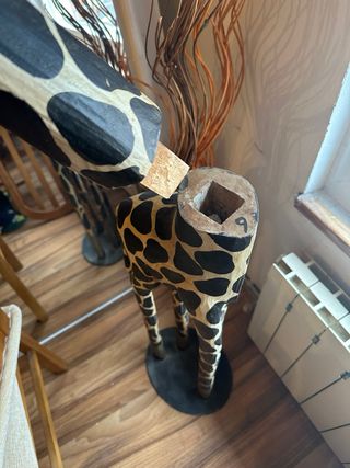 Jirafa artesanal de madera