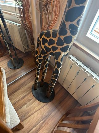 Jirafa artesanal de madera