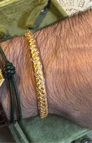 Conjunto de Joyas: Pulsera, Pendientes y Anillo