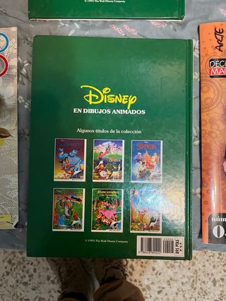 Lote di riviste e libri Disney