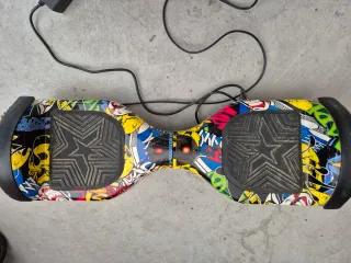 Hoverboard con diseño graffiti