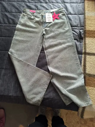 Pantalones Stradivarius x One Dilema Talla 40