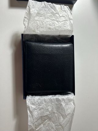 Cartera Polo Ralph Lauren de cuero negra.