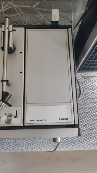 Sistema Hifi stereo Philips 814 con 2 altoparlanti