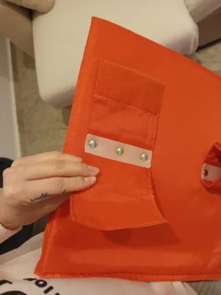 Estantería colgante IKEA naranja,velcro muy fuerte