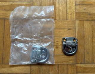 2 Cáncamos Plegable marca Selden para Velero