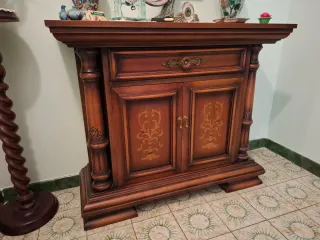 Mobile ingresso con specchio