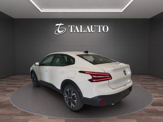 Citroën C4 X Hybrid 145 ë-DCS6 Business Edition