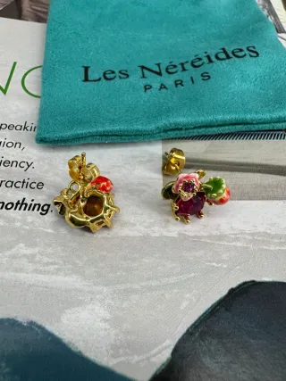 Pendientes Les Néréides Flores y Fresas Dorados