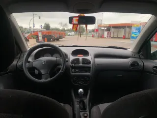 Peugeot 206 2003