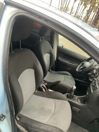 Peugeot 206 2003
