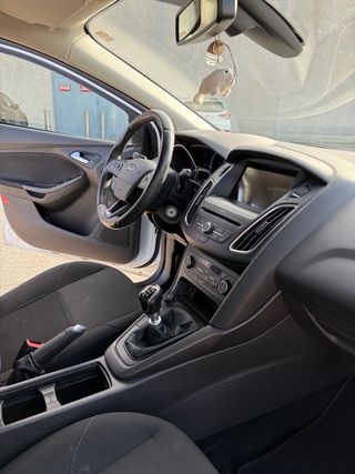 Ford Focus Trend + 2016