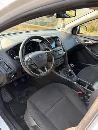 Ford Focus Trend + 2016