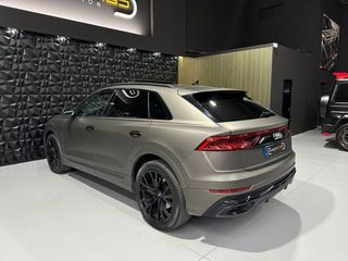 Audi Q8 55 TFSI 250kW Black L quattro tiptronic