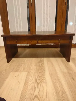 Tavolino in legno massello noce scura