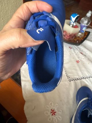 Botas de fútbol Kipsta talla 29