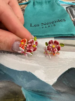 Pendientes Les Néréides Flores y Libélula