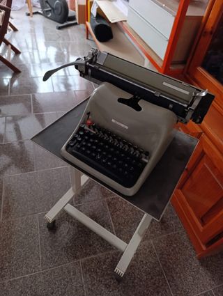 Máquina de escribir mecánica vintage