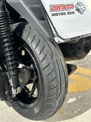 Yamaha Xmax 400 2014 Solo 14.000 KMS