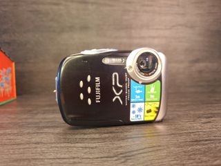Fujifilm FinePix XP10 Cámara digital impermeable