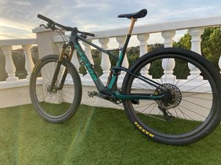 Bicicleta Factor  lando XC XX1 ceramicspeed 120