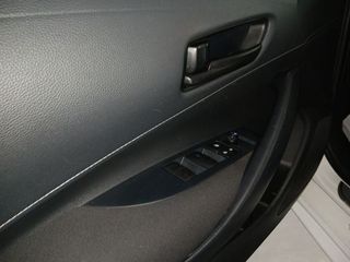 Toyota Corolla 1.8 125H BUSINESS PLUS E-CVT