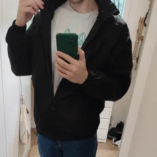 Chaqueta impermeable chubasquero