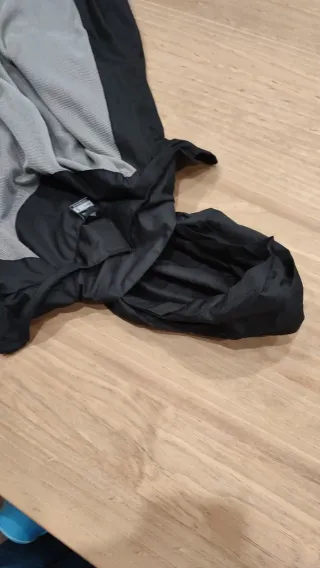 Chaqueta impermeable chubasquero