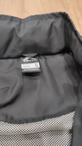 Chaqueta impermeable chubasquero