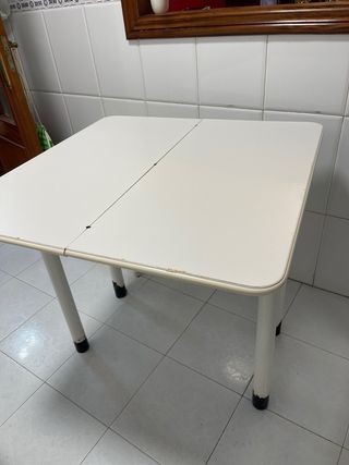 Mesa extensible blanca