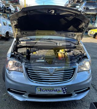 LANCIA VOYAGER MONOSPACE 2.8CRD-163CV-2013