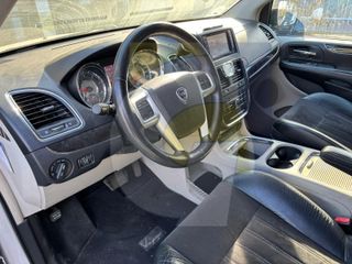 LANCIA VOYAGER MONOSPACE 2.8CRD-163CV-2013