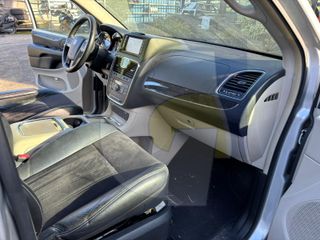 LANCIA VOYAGER MONOSPACE 2.8CRD-163CV-2013