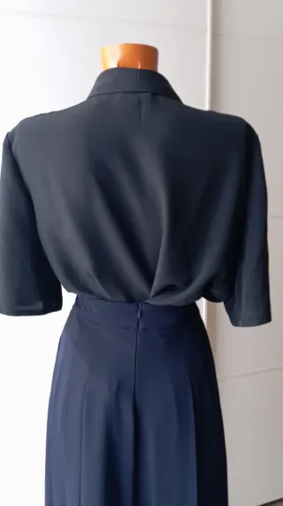 Blusa vintage negra elegante. Nueva.