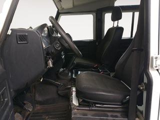 Land-Rover Defender E