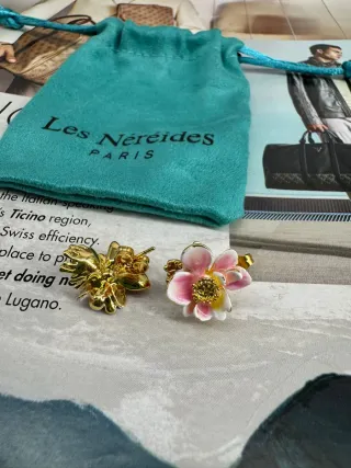 Pendientes Les Néréides Flores Rosas y Dorados