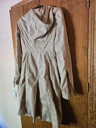 Gabardina Zara capucha mujer Talla S