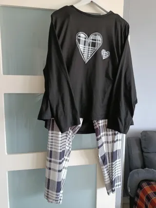 Pijama Mujer Corazones XL