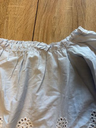 Blusa hombros descubiertos manga abullonada