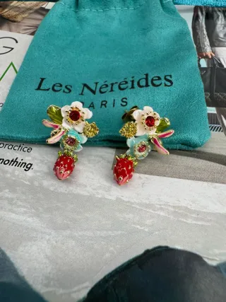 Pendientes Les Néréides Fresas y Flores
