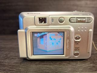 Cámara Digital Fujifilm FinePix A500 5MP